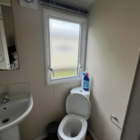 Amc Flamingo Land Caravan, Motorhome & Campervan Hire Holiday home Kirby Misperton