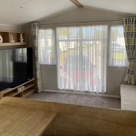 Holiday home Amc Flamingo Land Caravan, Motorhome & Campervan Hire Kirby Misperton