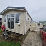 Amc Flamingo Land Caravan, Motorhome & Campervan Hire 別荘
