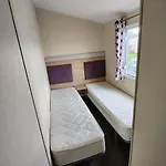 Amc Flamingo Land Caravan, Motorhome & Campervan Hire 別荘 *