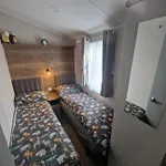 Amc Flamingo Land Caravan, Motorhome & Campervan Hire 別荘 *