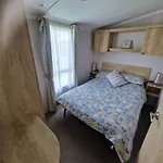 Amc Flamingo Land Caravan, Motorhome & Campervan Hire 別荘
