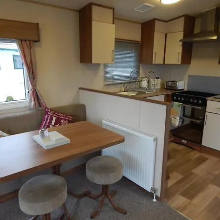 Amc Flamingo Land Caravan, Motorhome & Campervan Hire * Kirby Misperton