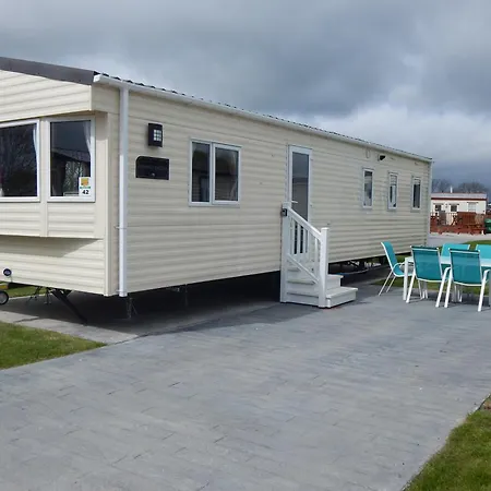 Amc Flamingo Land Caravan, Motorhome & Campervan Hire * Kirby Misperton