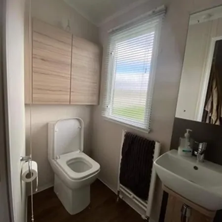 Amc Flamingo Land Caravan, Motorhome & Campervan Hire Kirby Misperton