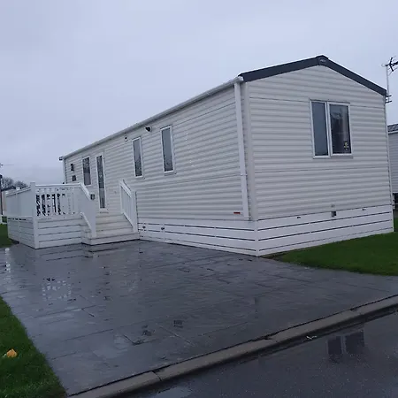 Amc Flamingo Land Caravan, Motorhome & Campervan Hire