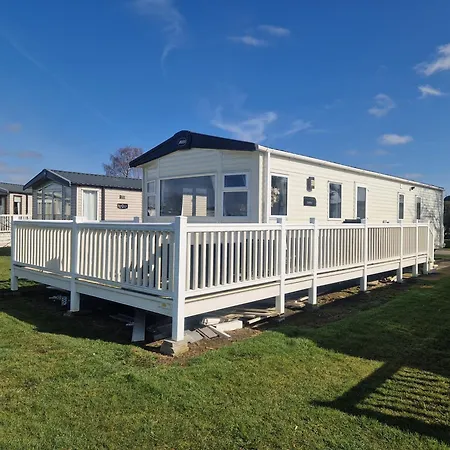 Amc Flamingo Land Caravan, Motorhome & Campervan Hire Дом отдыха