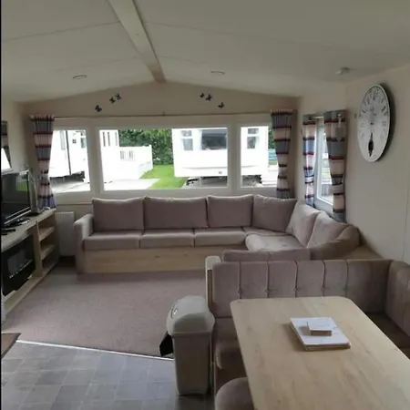 Amc Flamingo Land Caravan, Motorhome & Campervan Hire Kirby Misperton