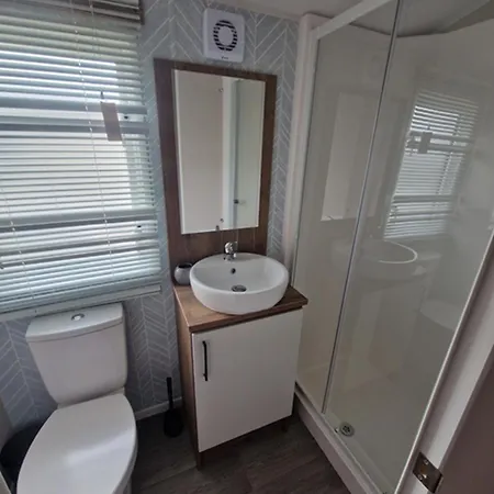 Amc Flamingo Land Caravan, Motorhome & Campervan Hire *