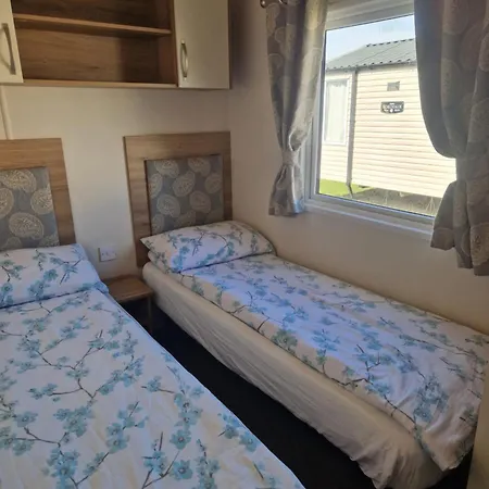 Amc Flamingo Land Caravan, Motorhome & Campervan Hire Kirby Misperton