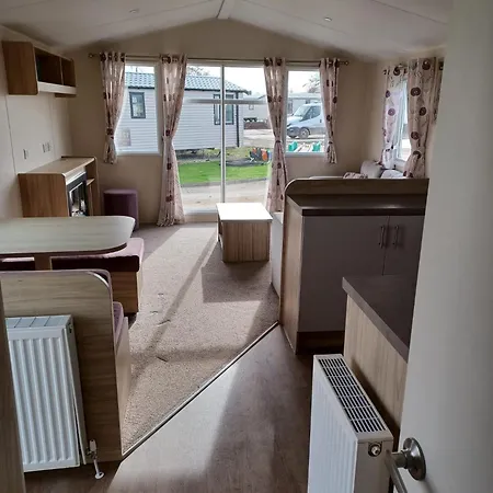 Vakantiehuis Amc Flamingo Land Caravan, Motorhome & Campervan Hire