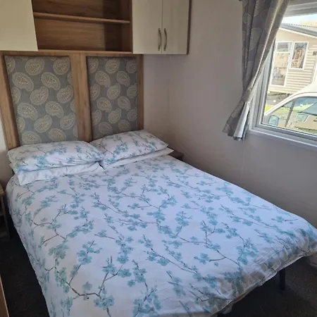 Amc Flamingo Land Caravan, Motorhome & Campervan Hire *
