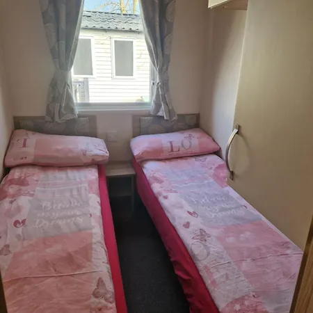 Amc Flamingo Land Caravan, Motorhome & Campervan Hire Vakantiehuis *