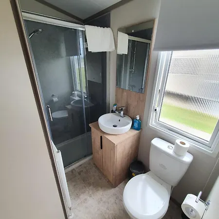 Amc Flamingo Land Caravan, Motorhome & Campervan Hire *