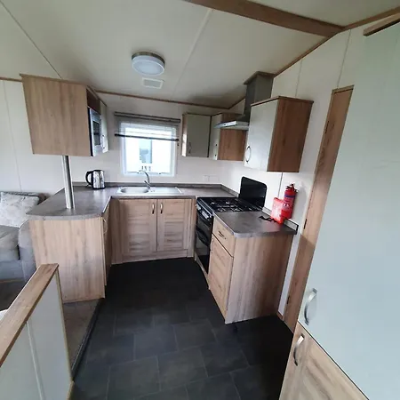 Amc Flamingo Land Caravan, Motorhome & Campervan Hire Kirby Misperton