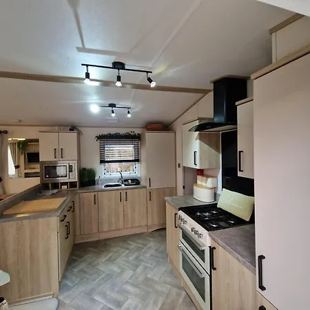 Amc Flamingo Land Caravan, Motorhome & Campervan Hire Vakantiehuis Kirby Misperton