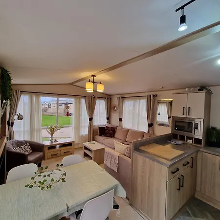 Amc Flamingo Land Caravan, Motorhome & Campervan Hire Vakantiehuis Kirby Misperton