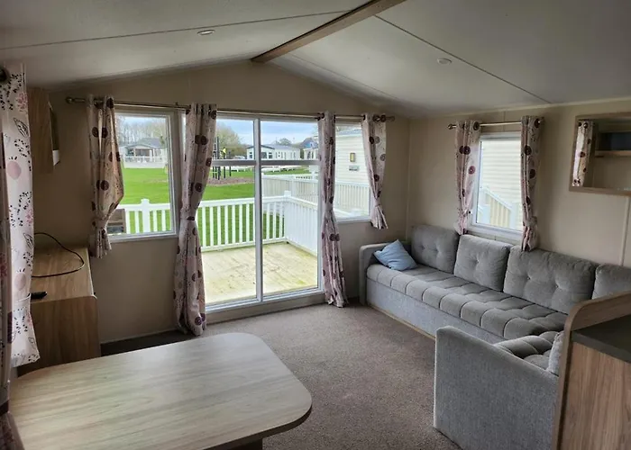 Amc Flamingo Land Caravan, Motorhome & Campervan Hire Kirby Misperton