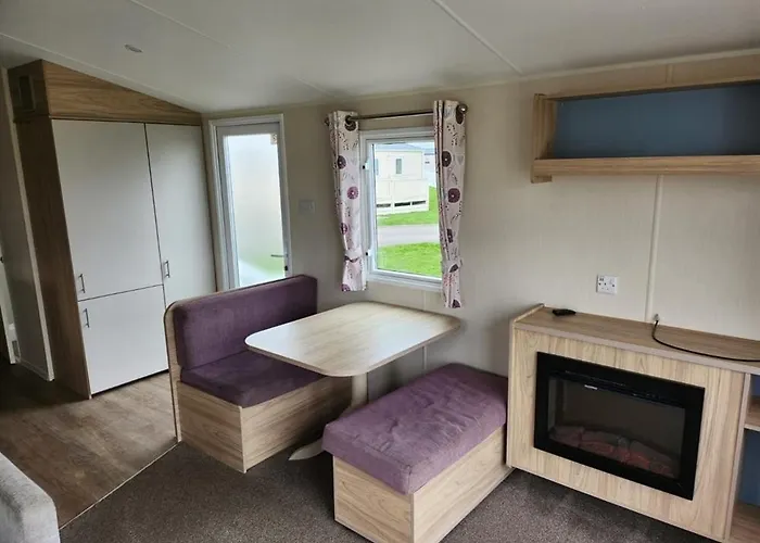 Amc Flamingo Land Caravan, Motorhome & Campervan Hire *