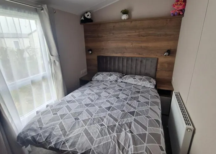 Amc Flamingo Land Caravan, Motorhome & Campervan Hire * Kirby Misperton