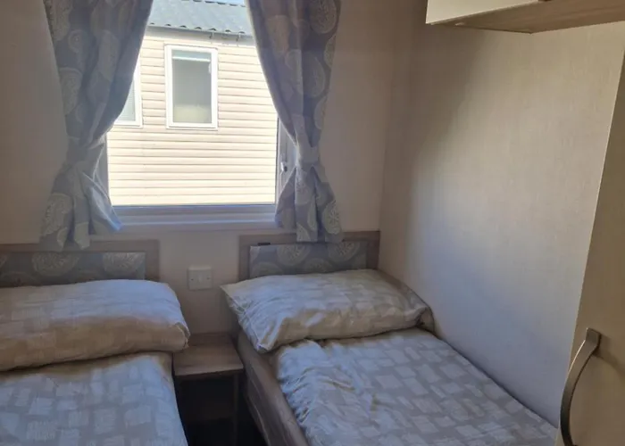 Amc Flamingo Land Caravan, Motorhome & Campervan Hire * Kirby Misperton