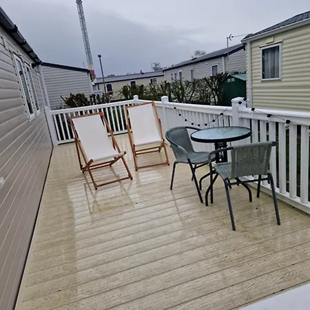 Дом отдыха Amc Flamingo Land Caravan, Motorhome & Campervan Hire *