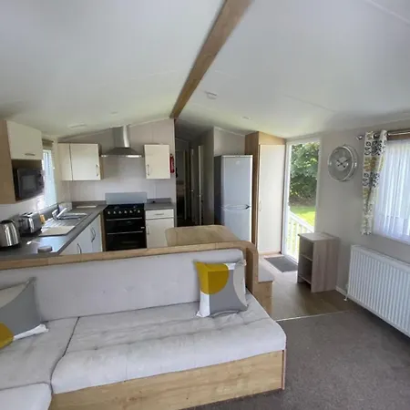 Дом отдыха Amc Flamingo Land Caravan, Motorhome & Campervan Hire