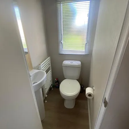 Amc Flamingo Land Caravan, Motorhome & Campervan Hire * Kirby Misperton