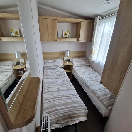 Amc Flamingo Land Caravan, Motorhome & Campervan Hire Casa de Férias